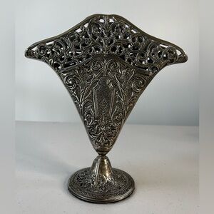 1991 Godinger Silver Art Nouveau Pierced Flat Fan Shaped Vase.
